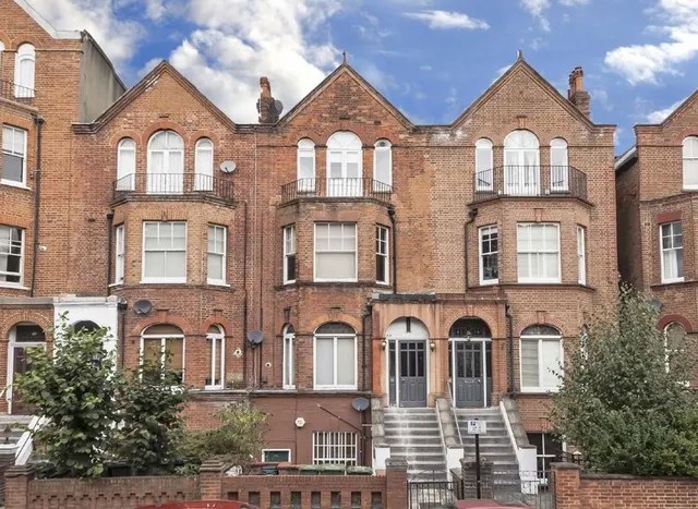Greencroft Gardens, South Hampstead, NW6, photo 1