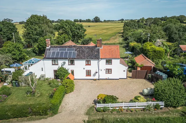 Semi-Detached Character Cottage in Sw, photo 3