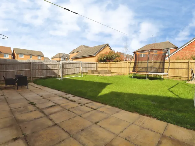 Railway Road, Rhoose, Barry, photo 1