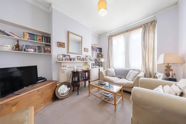 Photo 2 — 77a Ingelow Road, London