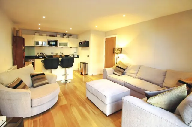 Wharf Approach, Leeds, LS1, photo 3
