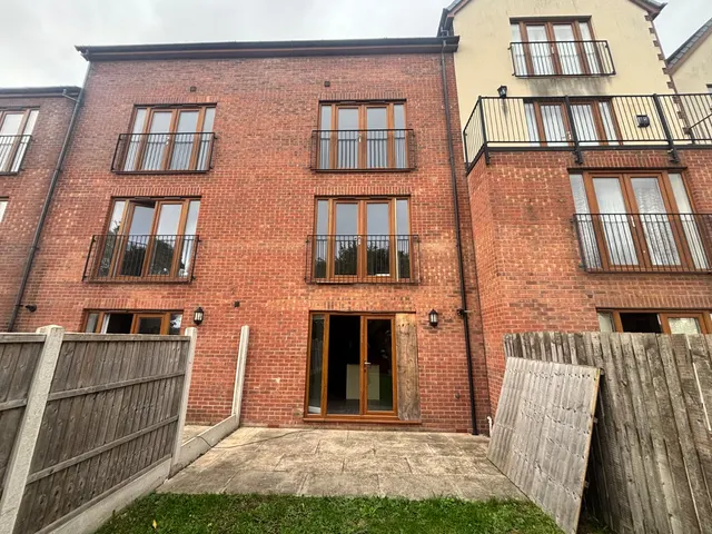 Grimesthorpe Road, Sheffield, S4, photo 3