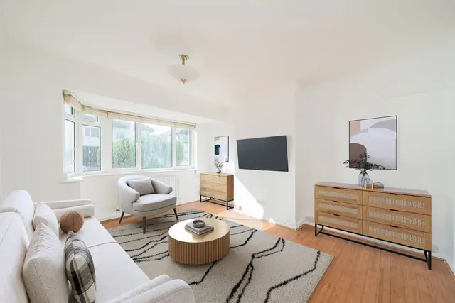 Fulwood Gardens, TW1, photo 2