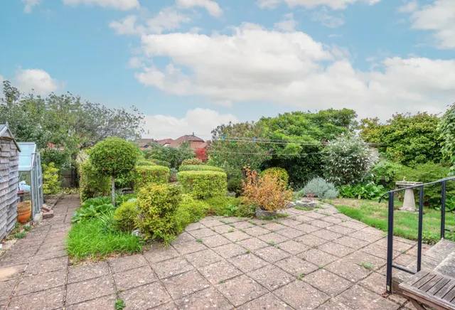 Harewood Avenue, Littledown, BH7, photo 2