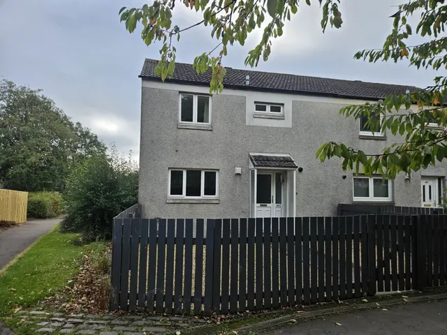 Blair Avenue, Glenrothes, photo 1