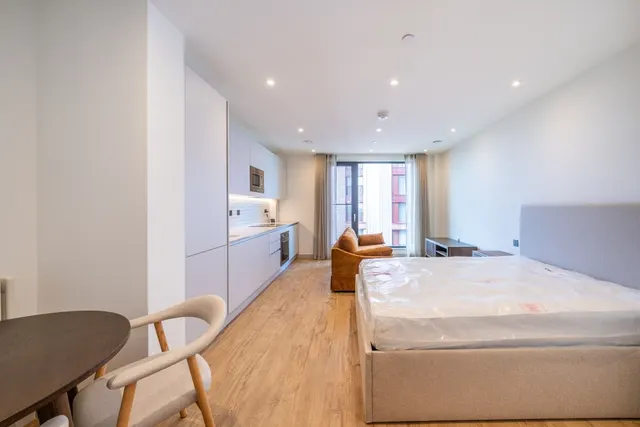 Photo 2 — The Eades, 11 Selborne Road London E17