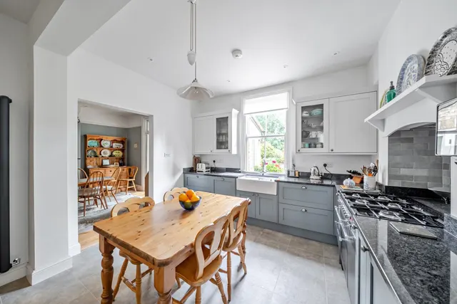 Hawes Road, Bromley, BR1, photo 2