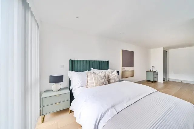 Photo 2 — Lawrence Road London N15