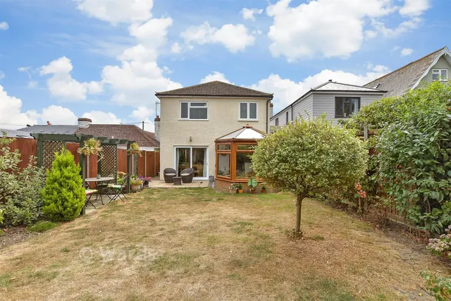 St. Swithin's Road, Whitstable, CT5, photo 1