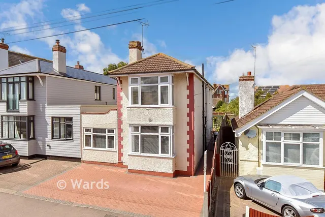 St. Swithin's Road, Whitstable, CT5, photo 2