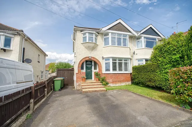 Chessel Crescent, Southampton, Hampshire, SO19 4BR, photo 1