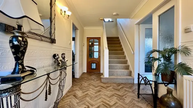 Clare Crescent, Bottesford, photo 2