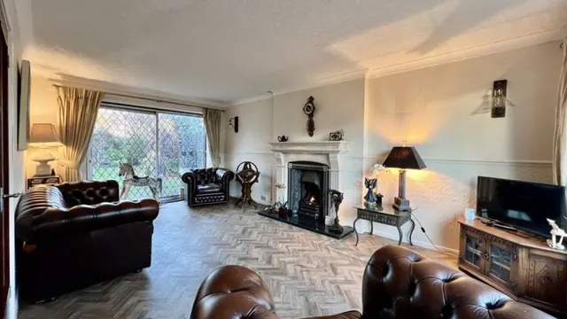 Clare Crescent, Bottesford, photo 3