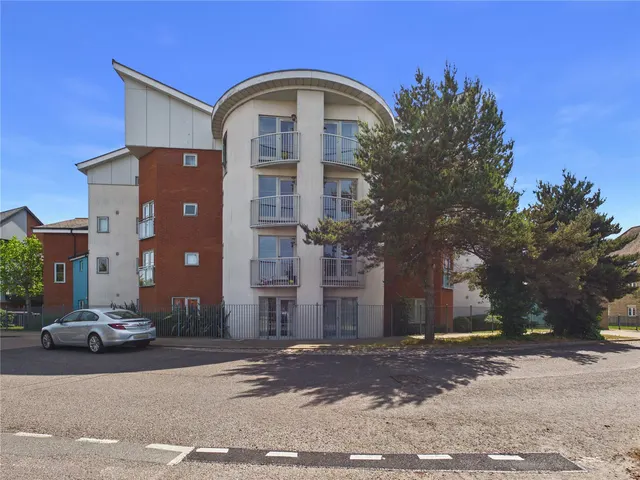 Fen Bight Circle, Ipswich, IP3, photo 1