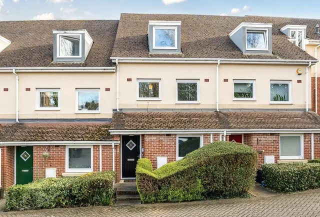 Photo 2 — Addison Road, Tunbridge Wells, TN2 3GG