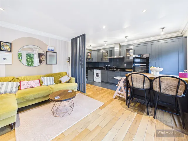 Portsmouth Road, Long Ditton, Surbiton, Surrey, KT6, photo 1