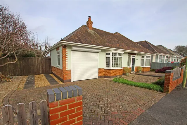 Minterne Road, Bournemouth, photo 1