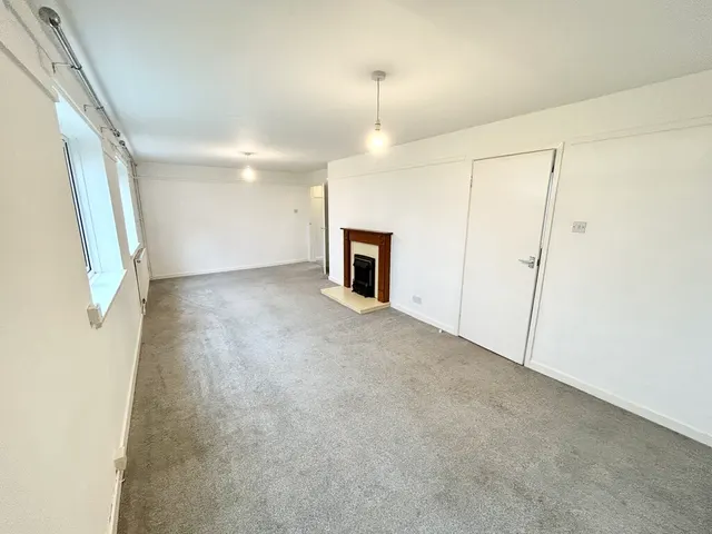 Boscobel Road, Buntingsdale, photo 2