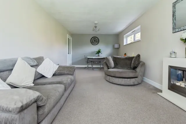 Photo 3 — Stratford Road, Shirley, Solihull