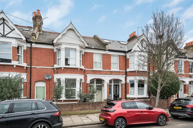 Ravensbury Road, Earlsfield, London, SW18, photo 1