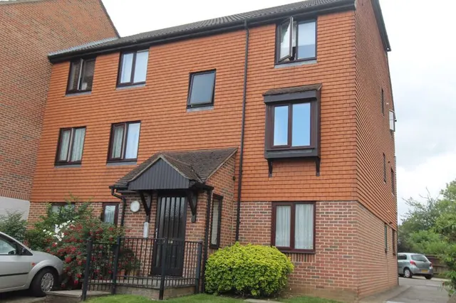 Chelsea Gardens, Cheam, SM3, photo 1