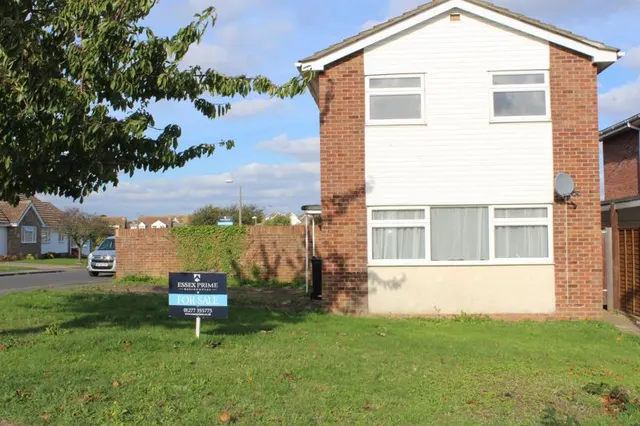 Photo 3 — Norwood Way, Walton On The Naze CO14 8NU