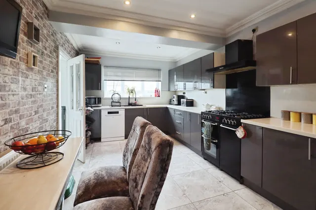 Gellideg Road, Pontypridd, CF37, photo 2