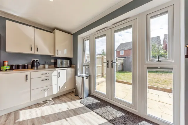 Totnes Place, Grantham, NG31, photo 1
