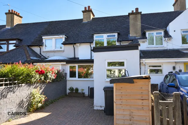 Horton Hill, Epsom, KT19, photo 1