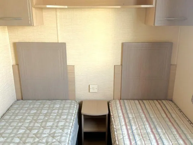 Willerby, LL22, photo 3
