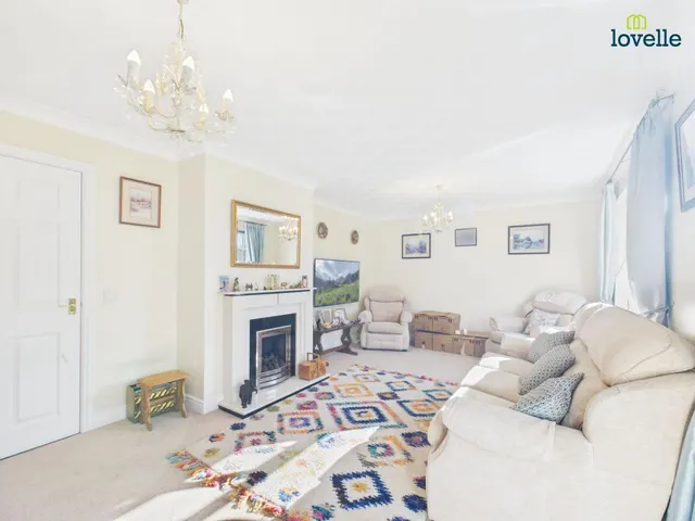 Sutton Close, Market Rasen, LN8, photo 3