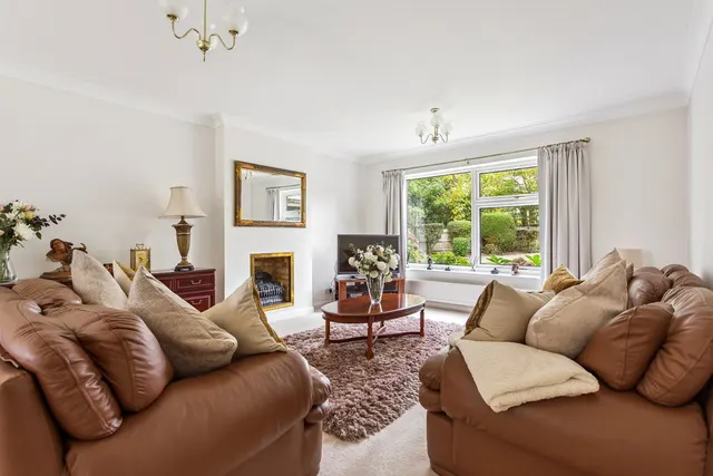 Arden Mhor, Pinner, HA5, photo 3