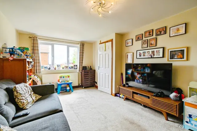 Photo 2 — Hill Top Road, Worsley, Manchester, Greater Manchester, M28