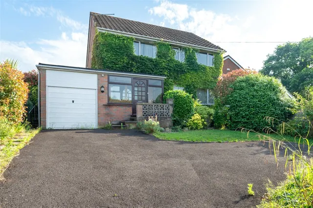Canford Bottom, Colehill, BH21, photo 1