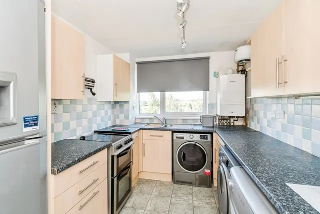 Fraser Road, Kings Worthy, SO23, photo 3