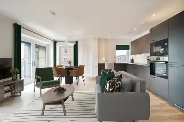 Flat 8 Redwing Court, Edgware Road, London, NW9, photo 1