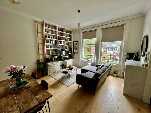Belsize Avenue, London, NW3, photo 2