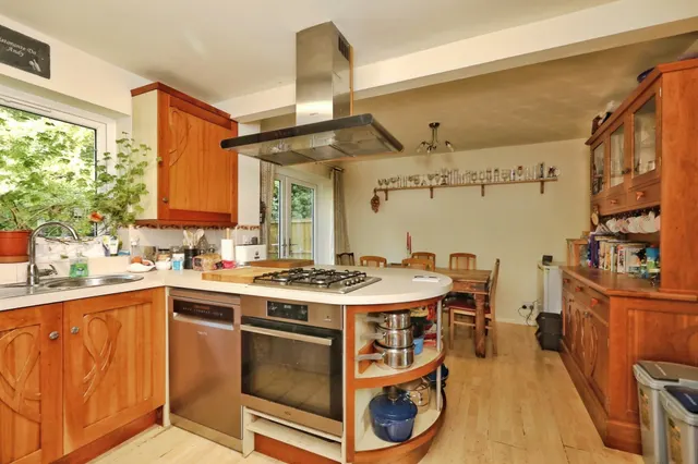 Westcroft Crescent, Westfield, S20, photo 3