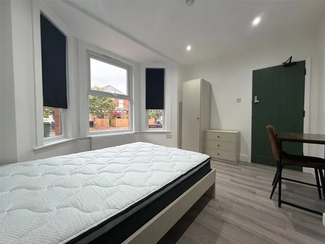 Weston Road, Guildford, GU2, photo 1