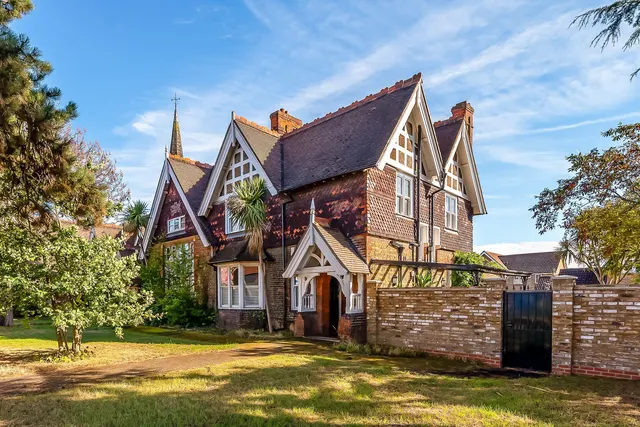 Upper Wickham Lane, Welling, DA16, photo 1