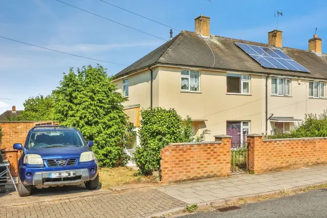 Maypole, Clifton, Nottingham, NG11, photo 1