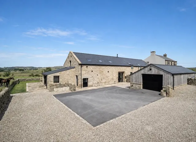Wycoller Road, Trawden, photo 1