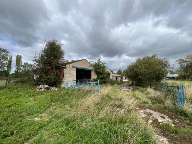 Photo 2 — Lower End, Marsworth, Buckinghamshire, HP23 4NB