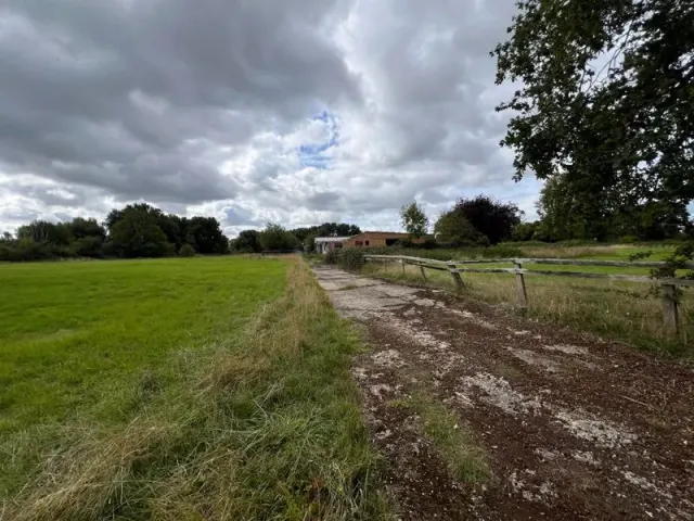 Lower End, Marsworth, Buckinghamshire, HP23 4NB, photo 1