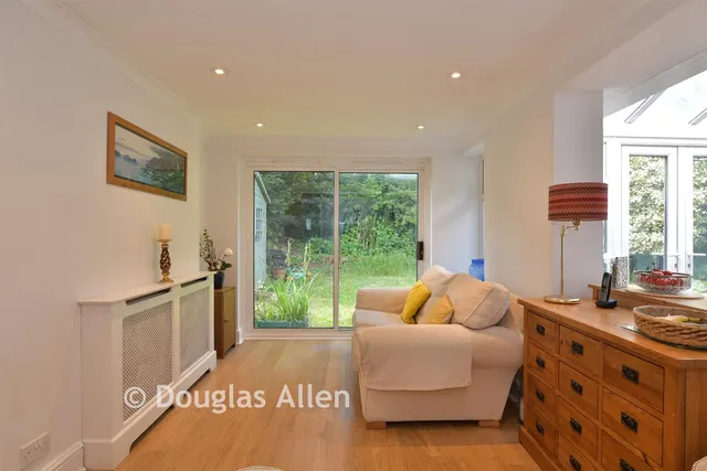 Hobbs Cross Road, Harlow, CM17, photo 3