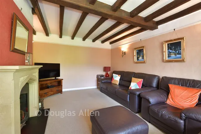 Hobbs Cross Road, Harlow, CM17, photo 2
