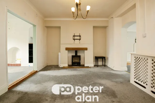 Bishop Street, Newport, NP19, photo 2