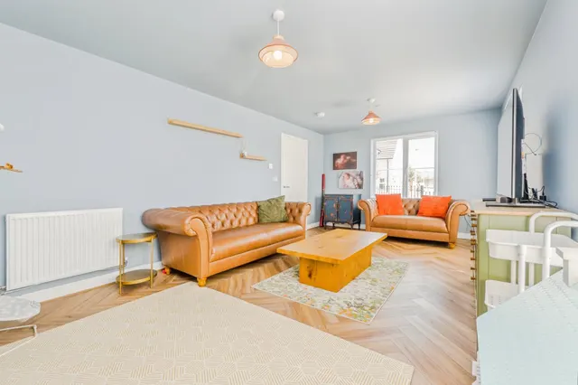 Thomas Clarke Road, Cowbridge, CF71, photo 3
