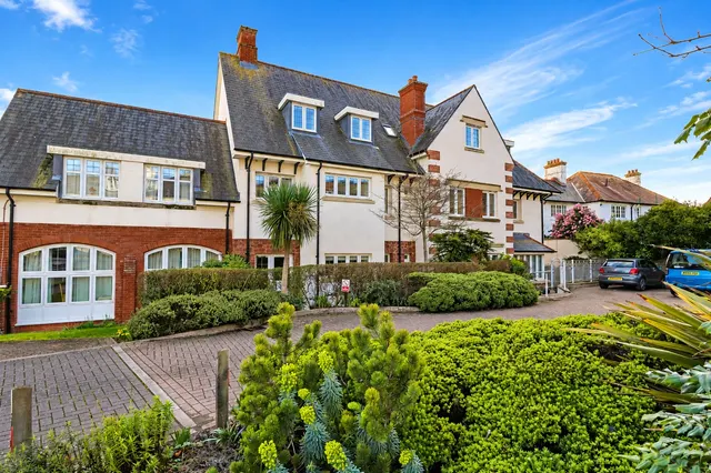 Beechfield Court, The Parks, TA24, photo 1