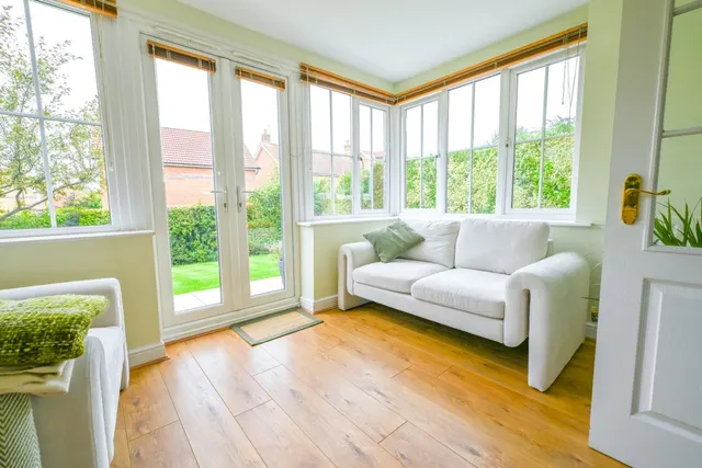 Cranbourne Drive, Redcar, TS10, photo 3
